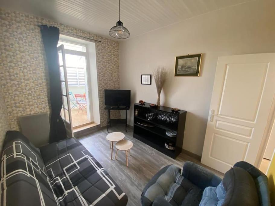 Charmant Logement Avec 2 Veranda เลอ วิวิเยร์-ซูร์-แมร์ ภายนอก รูปภาพ